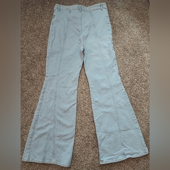 We The Free Super Wide Flare High Waist Jeans Size 32 Free People - Picture 5 of 5